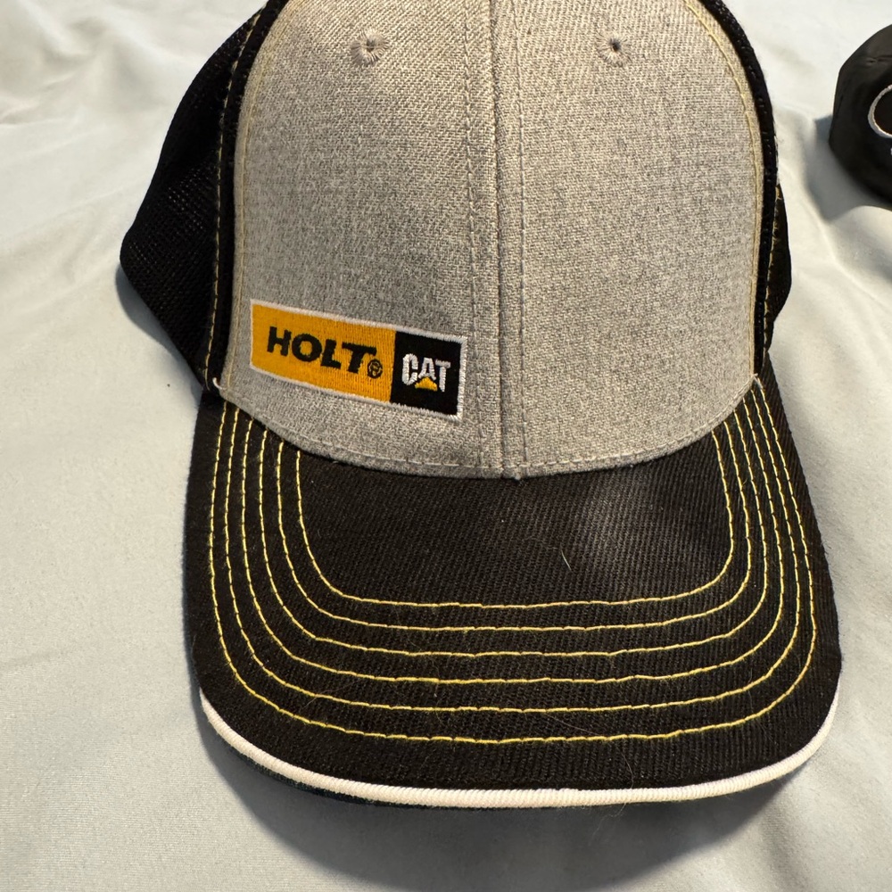 HOLT CAT Gray and Black Hat